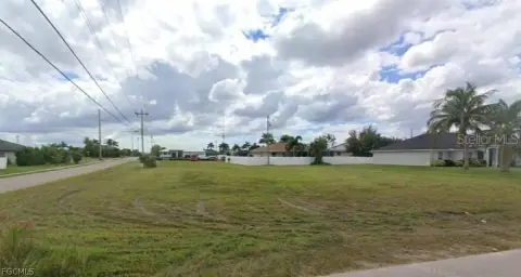 Cape Coral Oversized Corner Lot
