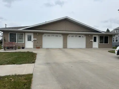Well-Maintained Duplex in New Rockford