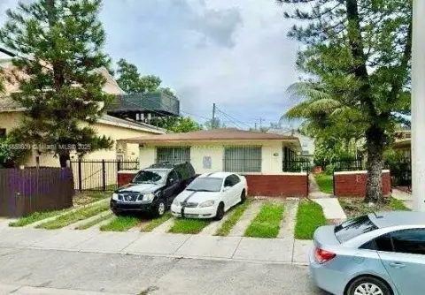 Miami Fourplex Investment Opportunity