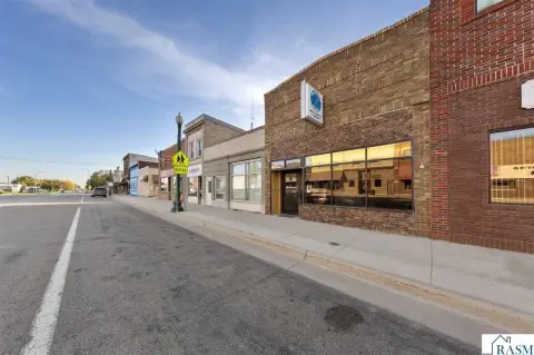 Mixed-Use Property with Apartment