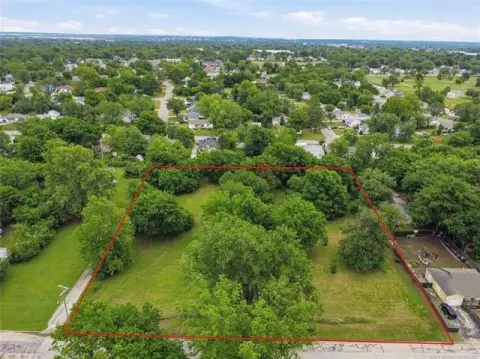 Expansive Land in Tulsa, OK