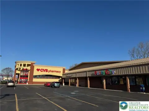 Shopping Center Retail Space