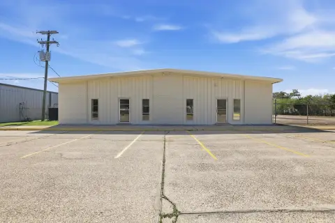 Flex Space with Heated Shop