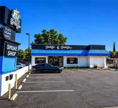 Mixed-Use Property on Rosedale Highway