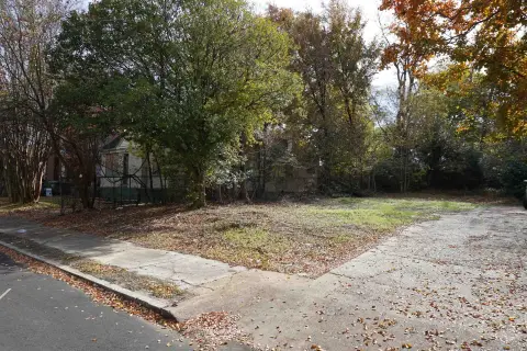 Midtown Lot Near Overton Park