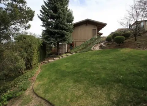 Buildable Lot with Mountain Views