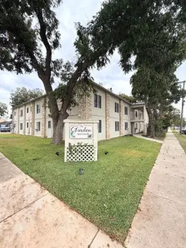 11-Unit Apartment Building