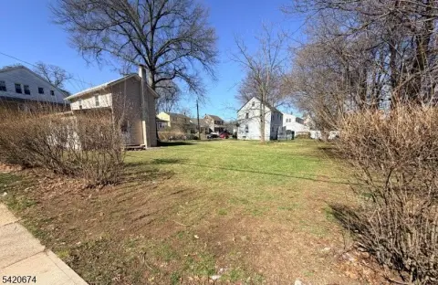 Bloomfield Twp. Buildable Lots