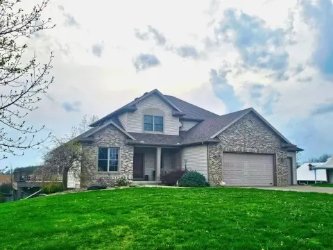 Nappanee Farm Estate on 3 Acres