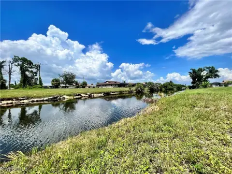 Waterfront Lot in Rotonda West