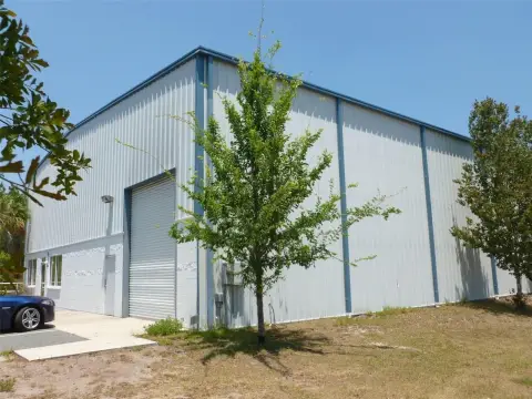 Gainesville Warehouse with Office Space