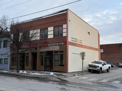 Mixed-Use Building in Presque Isle