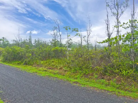 Keaau Acre Lot on 30th