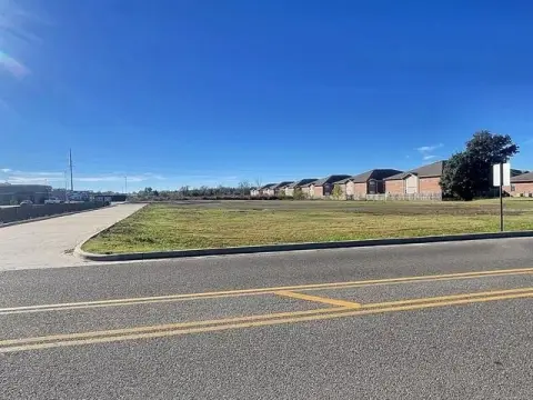 Commercial Land with Driveway Access
