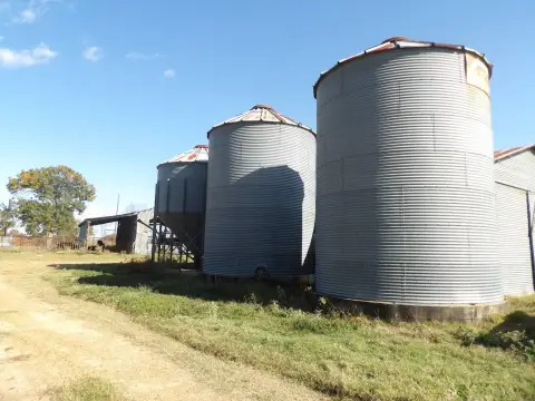 Versatile Ranch Property in Antlers, OK