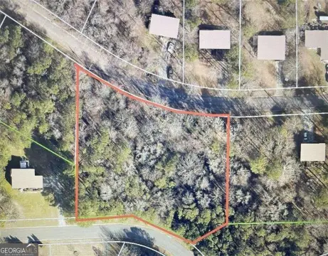 Spacious Land in Jonesboro, GA