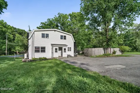 Two-Unit Duplex with Second-Floor Deck