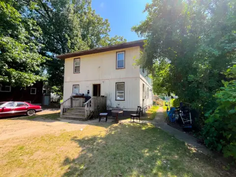 Updated Quadplex with Fenced Yard