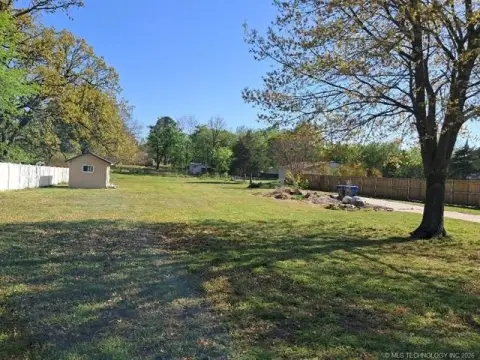 Residential Lot in McAlester, OK