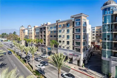 Retail Space in Atlantic Times Square