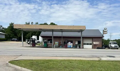 Commercial Business on Highway 63