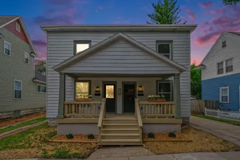 Fully Renovated Duplex