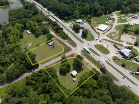 High-Visibility Highway Commercial Land