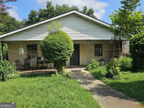 Four-Unit Quadplex Property