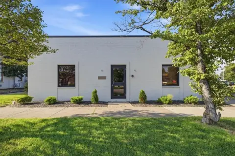 One-Level Office Units