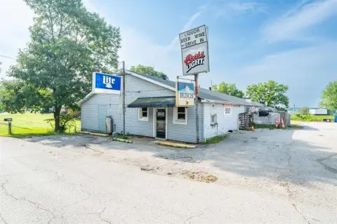 Established Bar & Grill Property