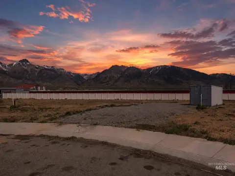 Mackay, ID Mountain View Homesite