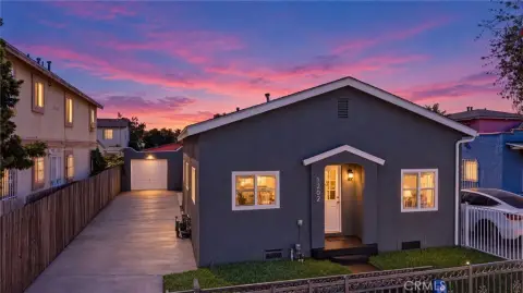Remodeled 2-Unit Duplex