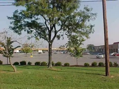 Eastland Shopping Center Outlot