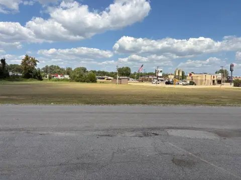 Commercial Land