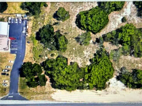 Commercial Land on County Line