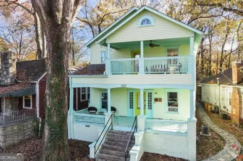 Renovated Historic Duplex