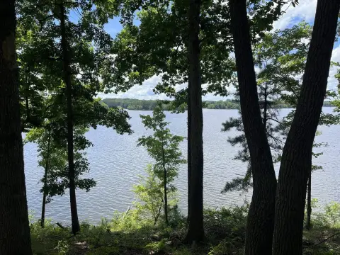 Lakefront Residential Homesite