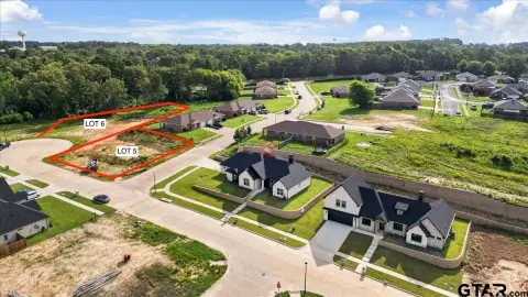 Residential Lot in Eagle Creek