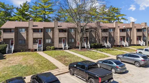 21-Unit Townhome Community in Springfield