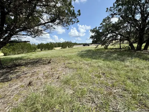 Residential Land in Belle Oaks