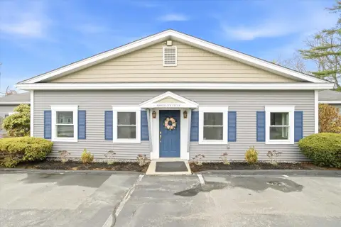 Flex Building with Drive-In Doors