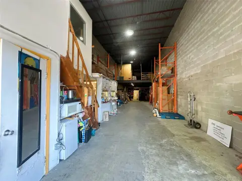 Woodside Commercial Space For Rent