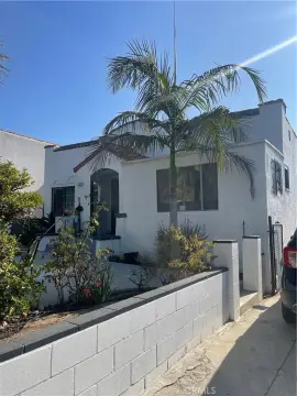 Los Angeles Duplex with Upside