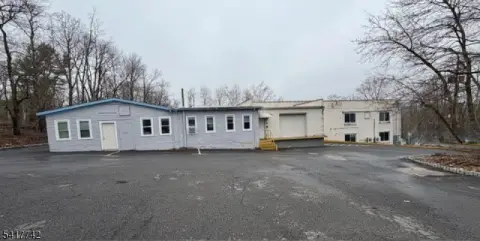 Multi-Tenant Industrial Investment Opportunity