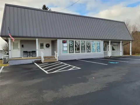 Mixed-Use Retail Property