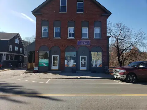 Commercial Space in Downtown Bristol