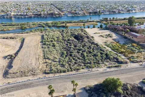 Colorado River Waterfront Land