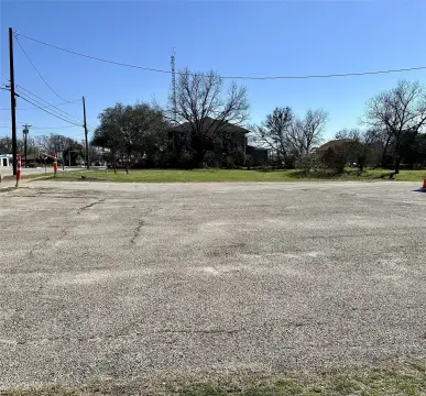 C3-Zoned Commercial Land