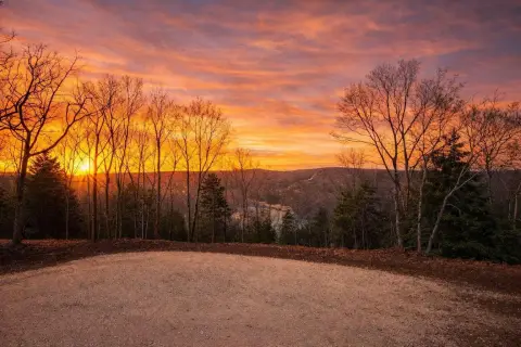 Branson Land with Lake Views