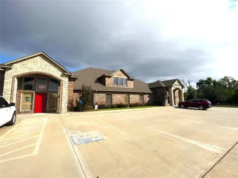 Well-Maintained Office Building For Lease